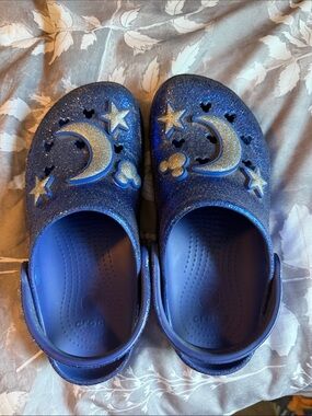 CROCS Women’s Disney Glitter Mickey Moon& Stars Clog in Blue with Silver Accents